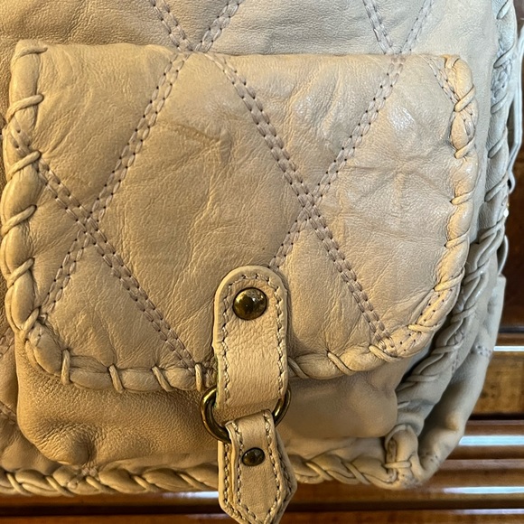 🌟 stunning, Isabella Fiore, full size, Beijing cream, leather purse - Picture 11 of 16
